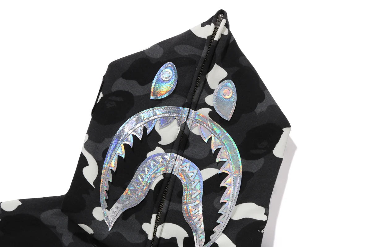 A BATHING APE MEN
SWEATSHIRT
CITY CAMO SHARK FULL ZIP HOODIE MENS BLACK