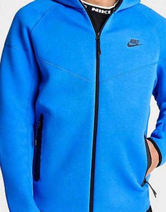 MEN'S NIKE TECH FLEECE WINDRUNNER FULL-ZIP HOODIE
Light Photo Blue