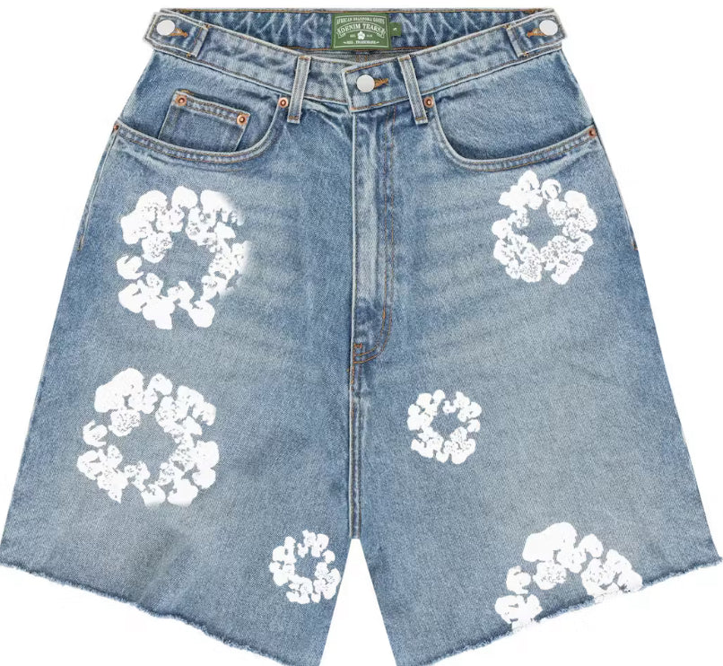 Denim Tears x Levi's The Cotton Wreath Jean Short
Light Wash